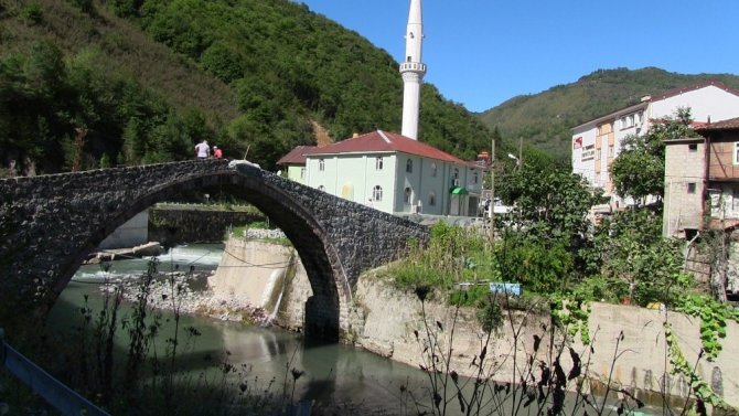 Artvin’deki Tarihi Demirciler Köprüsü Yeniden Restore Ediliyor