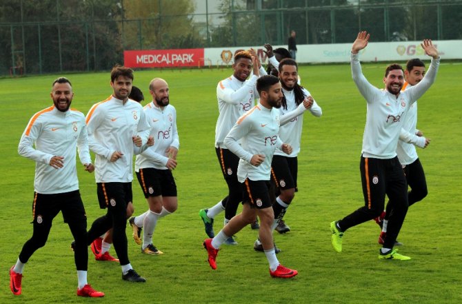 Galatasaray 2 Eksikle Çalıştı
