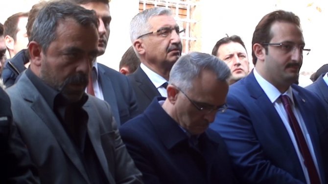 Naci Ağbal Amcasının Cenaze Törenine Katıldı