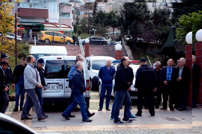 Giresun’da Hakim Karşısına Çıkan 10 Fetö Şüphelisinden 4’ü Tutuklandı.