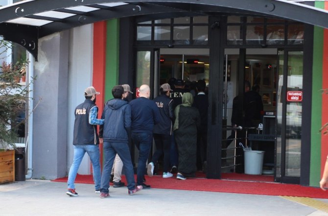 Giresun’da Hakim Karşısına Çıkan 10 Fetö Şüphelisinden 4’ü Tutuklandı.