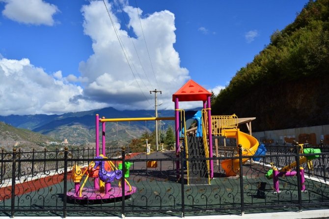 Artvin’e 3 Buçuk Yılda 34 Park Kazanırıldı