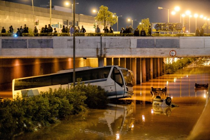 Atina’da Ölü Sayısı Artıyor
