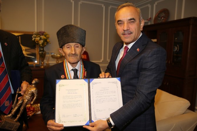 65 Yıl Sonra Gelen Madalya