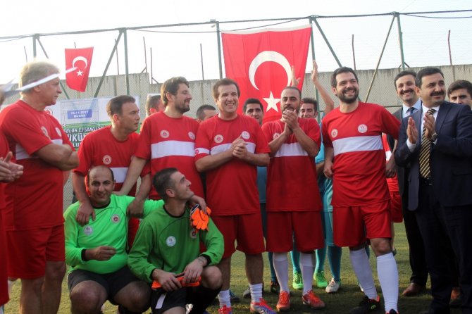 Efsaneler Mahkumlarla Maç Yaptı