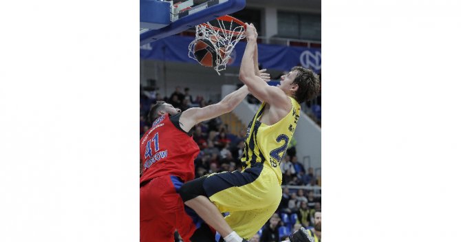 Euroleague’de Fener Galip, Efes Mağlup
