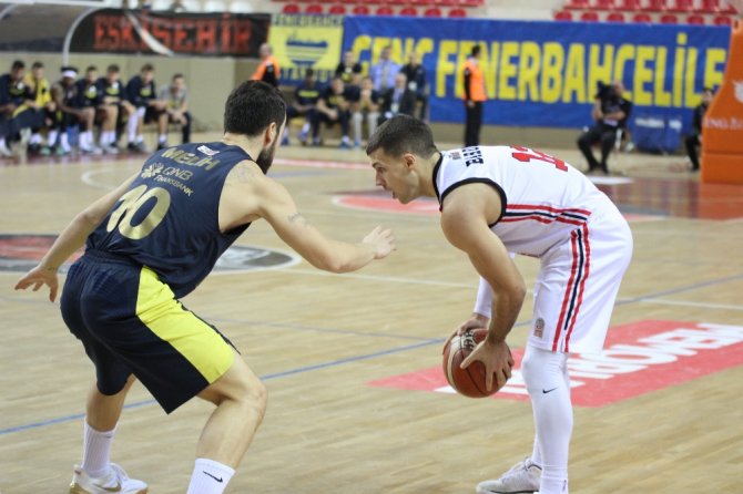 Fener’den Farklı Galibiyet
