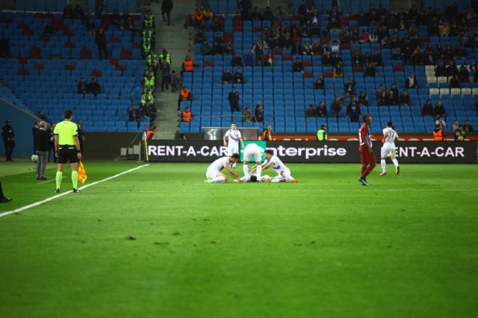 Trabzon’da İlk Yarıda Gol Düellosu