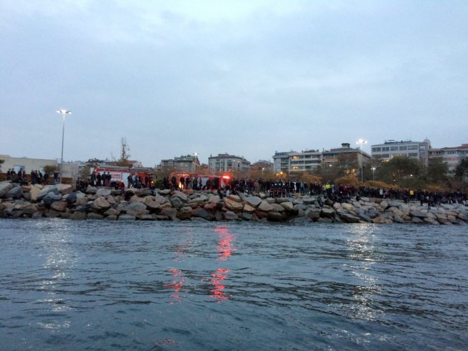 Kadıköy’de Denize Düşen Şahıs Hayatını Kaybetti