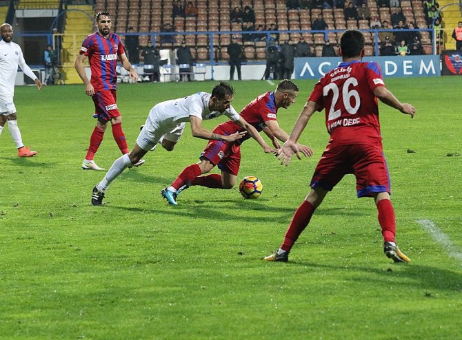 İlk Yarıda Gol Yok
