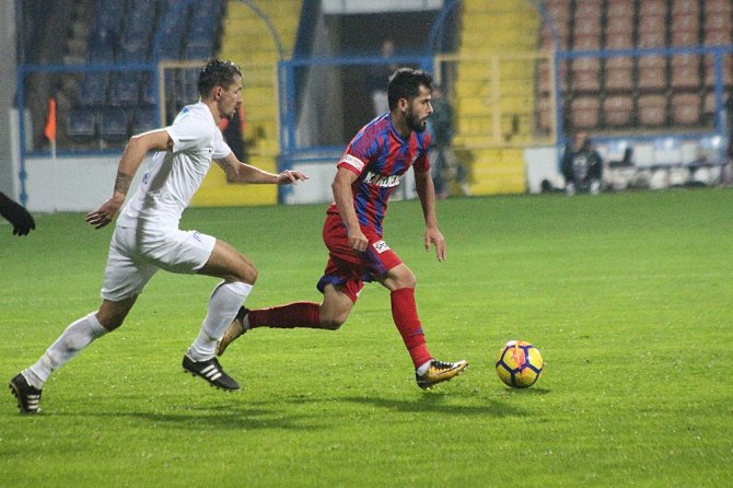 İlk Yarıda Gol Yok