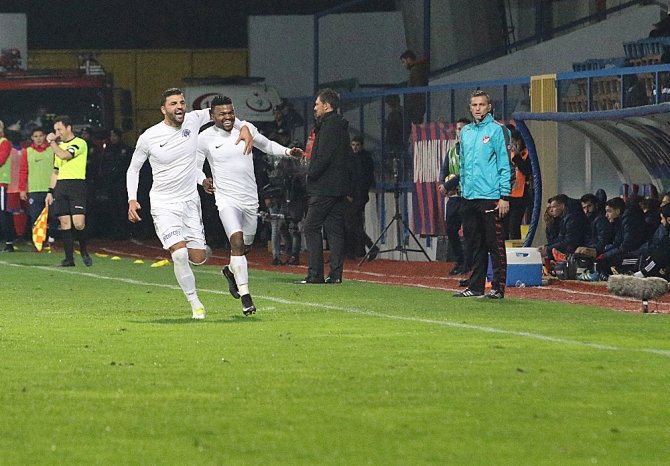 Kasımpaşa Deplasmanda Rahat Kazandı