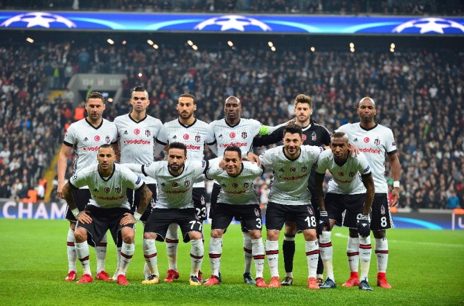 Dev Karşılaşmada 15 Dakikada Golsüz Geçti