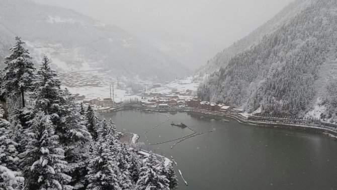 Doğu Karadeniz’de Kar Yağışı Etkili Oluyor