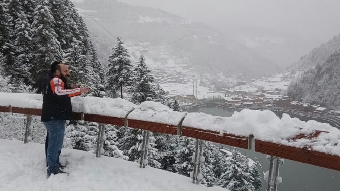 Doğu Karadeniz’de Kar Yağışı Etkili Oluyor