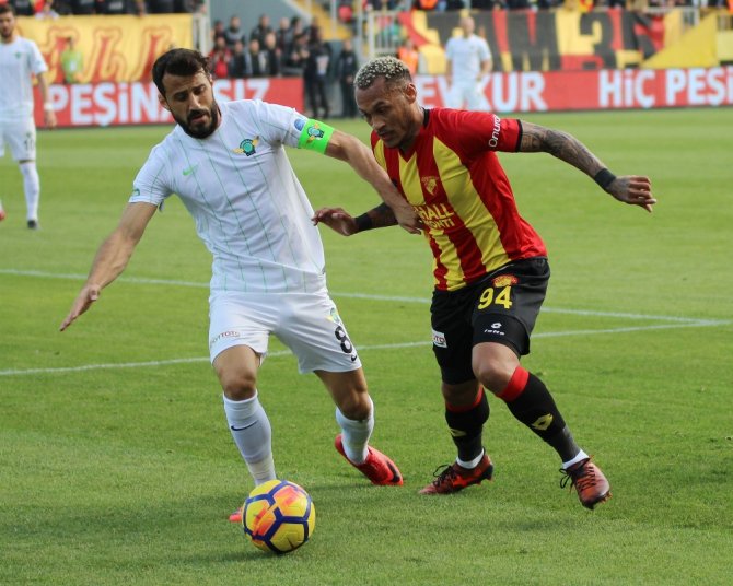 Göztepe Evinde Kazandı