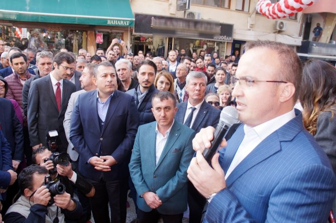 “Biz Amerika’nın 52’nci Eyaleti Değiliz”