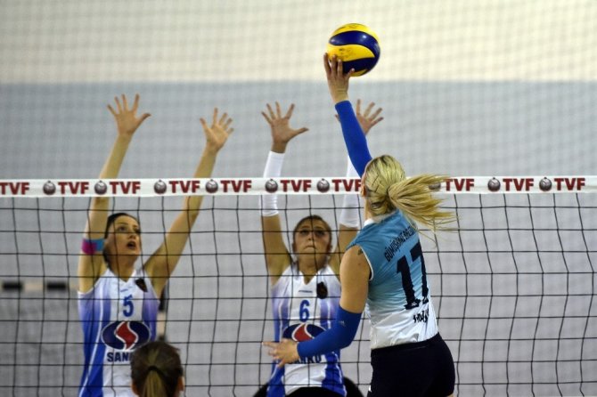 Kadınlar Voleybol 1. Ligi: Gümüşhane Belediyesi Gençlerbirliği: 3 - Bartın Polisgücü: 0