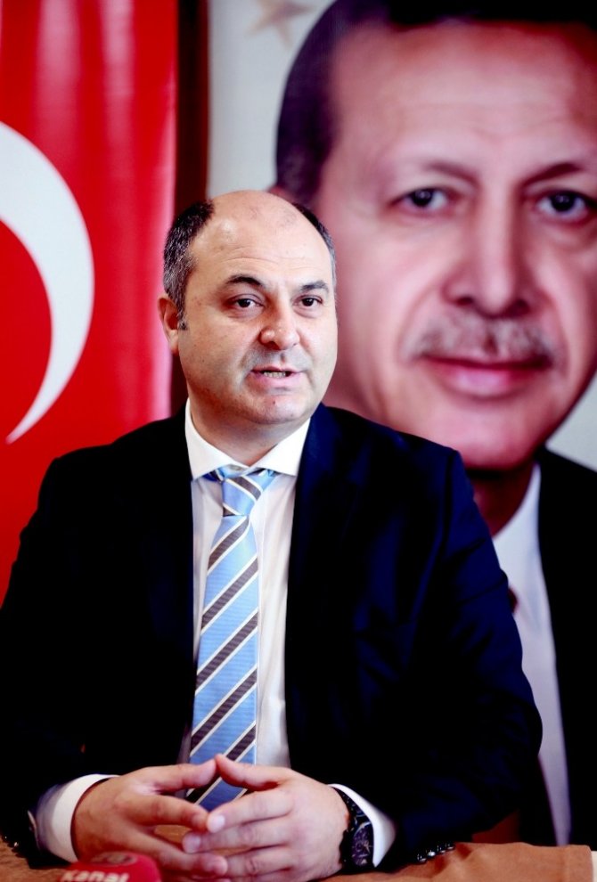 Ak Partili Yılmaz Basın Mensupları İle Bir Araya Geldi