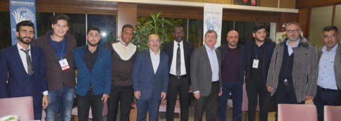 Başkan Gümrükçüoğlu, Yabancı Uyruklu Öğrencileri Ağırladı