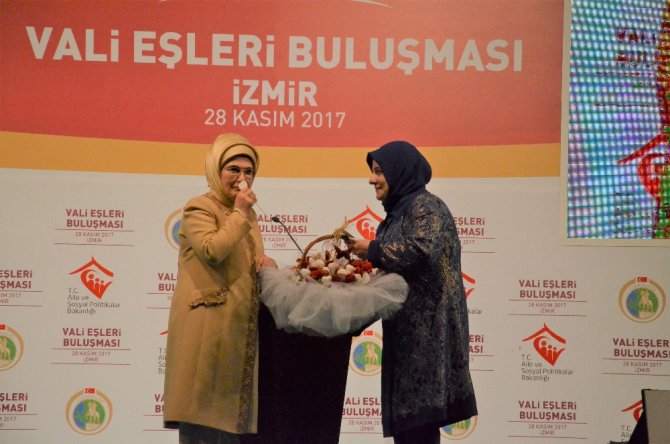 Emine Erdoğan Vali Eşleri İle Buluştu