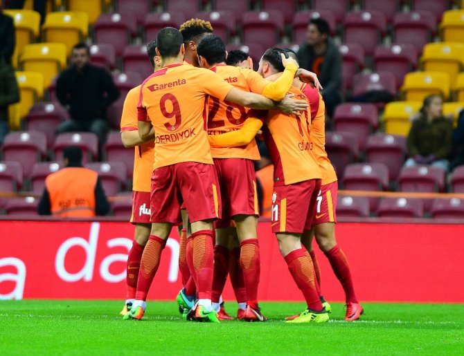 İlk 25 Dakikada Galatasaray Üstün