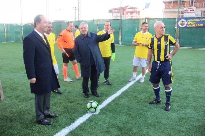 Aziz Yıldırım’dan Gazetecilere Manalı Pas