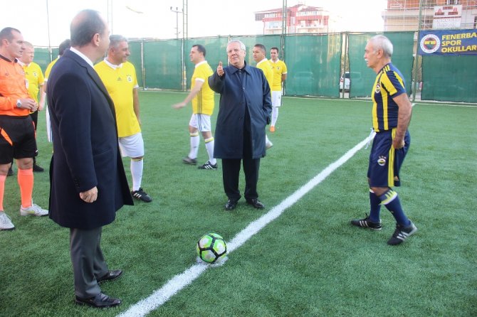 Aziz Yıldırım’dan Gazetecilere Manalı Pas