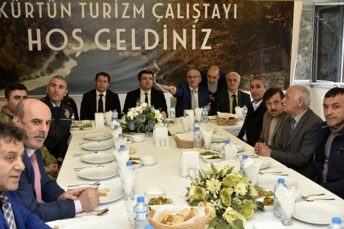 Kürtün’de Muhtarlar Toplantısı Yapıldı