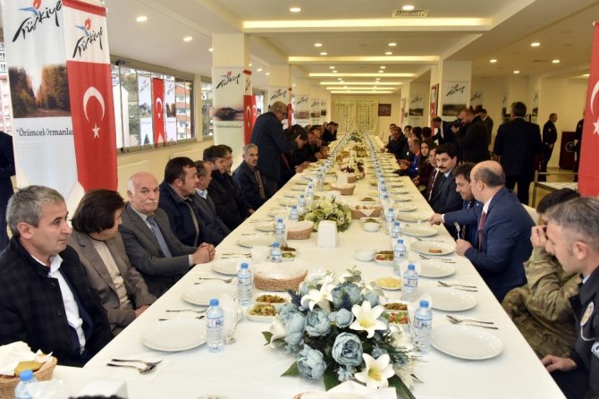 Kürtün’de Muhtarlar Toplantısı Yapıldı