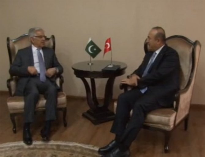 Çavuşoğlu Azerbaycanlı Ve Pakistanlı Mevkiidaşıyla Görüştü