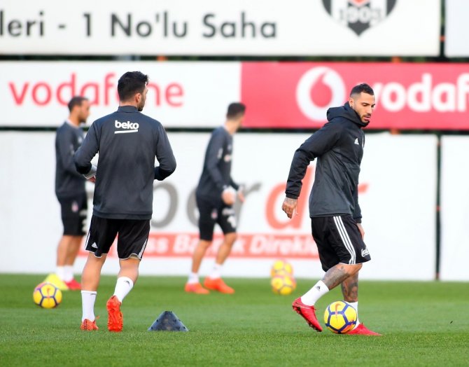 Beşiktaş Derbiye Sıkı Hazırlanıyor