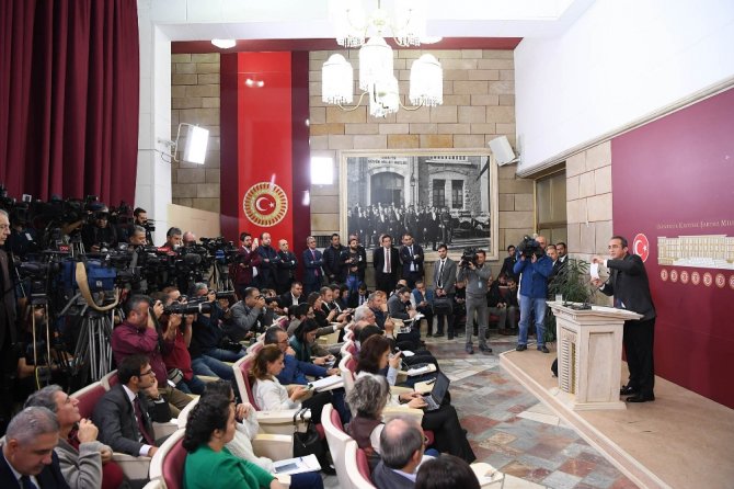 Tezcan Kılıçdaroğlu’nun Açıkladığı Belgeleri Dağıttı