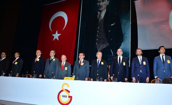 Galatasaray’ın Olağanüstü Genel Kurul Toplantısı Başladı