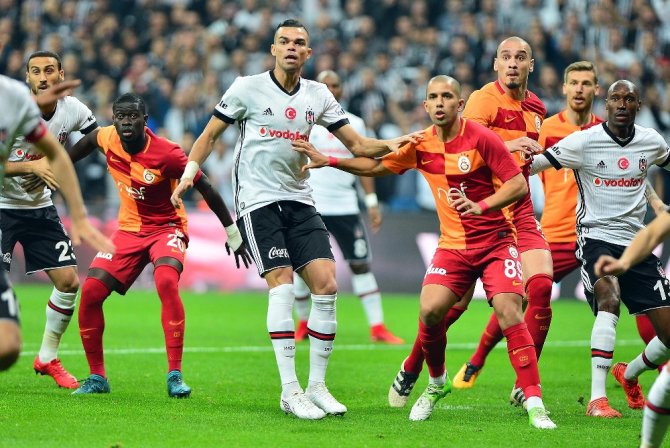 İlk Yarıda Gol Sesi Çıkmadı
