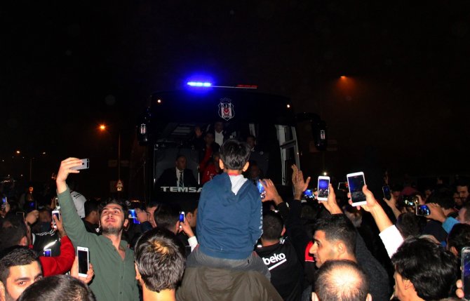 Beşiktaş’a Coşkulu Karşılama