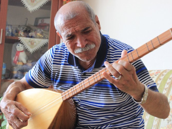 Hayata Gönül Gözü Ve Bağlamasıyla Tutundu
