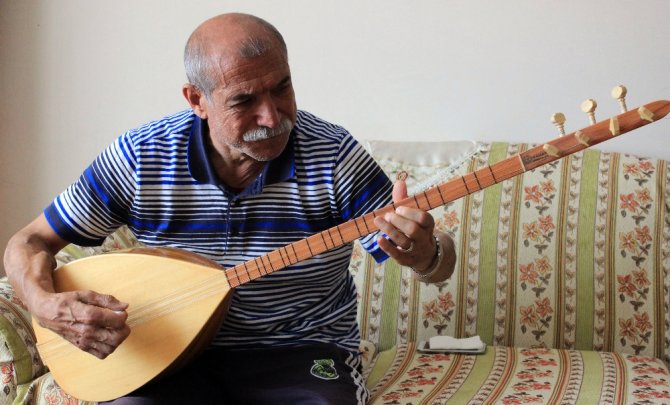 Hayata Gönül Gözü Ve Bağlamasıyla Tutundu
