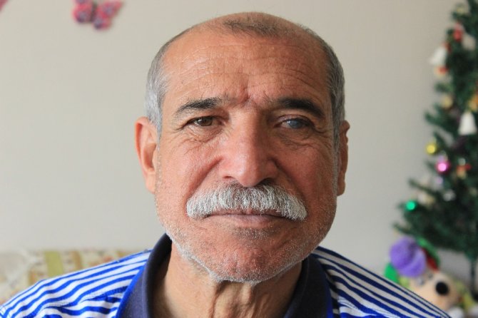 Hayata Gönül Gözü Ve Bağlamasıyla Tutundu