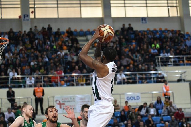Sakarya Banvit’i Devirdi