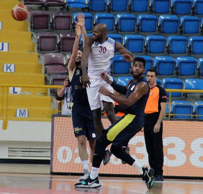 Olaylı Maçta Kazanan Fenerbahçe