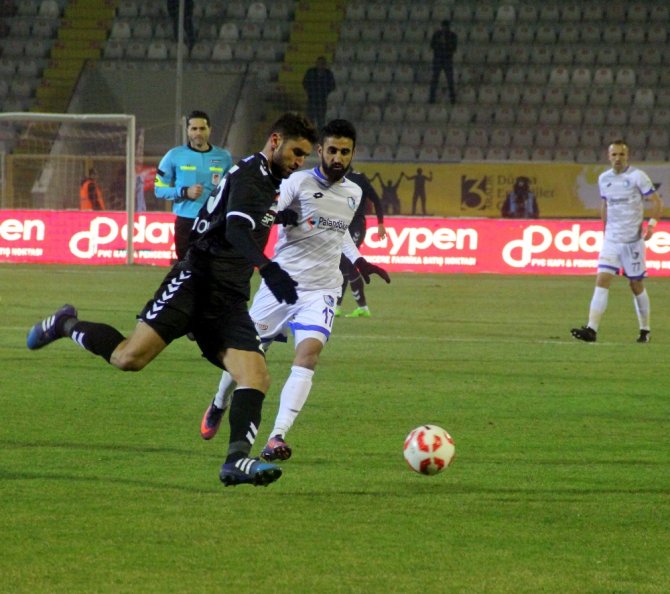 Erzurumspor İle Manisaspor Yenişemedi