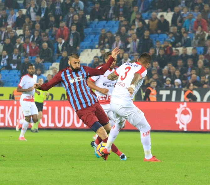 Fırtına Esmeye Devam Ediyor