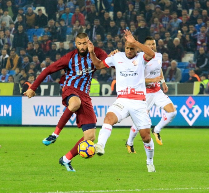 Fırtına Esmeye Devam Ediyor
