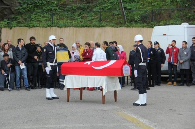 Yakalandığı Amansız Hastalığa Yenik Düşen Polis Memuru İçin Giresun’da Tören Düzenledi