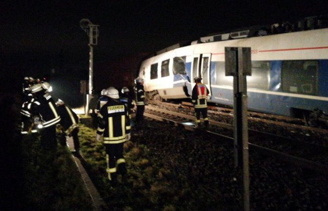 Almanya’da Tren Kazası: 50 Yaralı