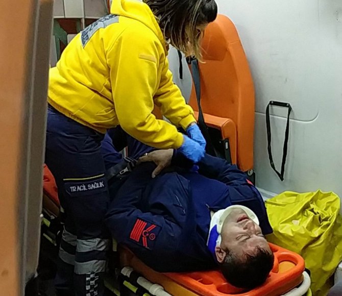 Sahil Güvenlik Aracı Kaza Yaptı: 2 Asker Yaralı