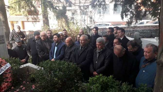 Fıfa Kokartlı İlk Türk Hakem Mezarı Başında Anıldı