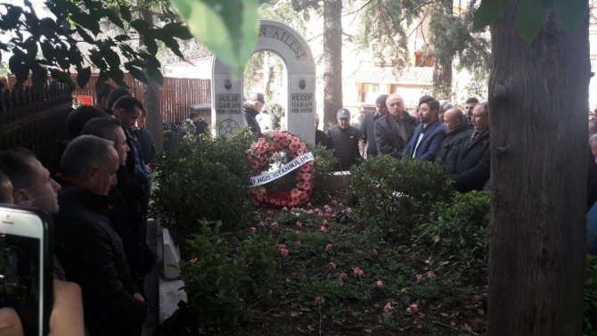 Fıfa Kokartlı İlk Türk Hakem Mezarı Başında Anıldı