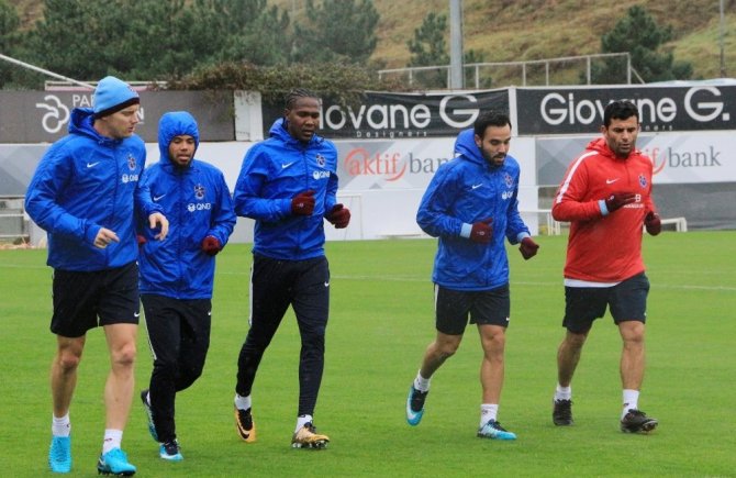Trabzonspor, Yağmur Altında Çalıştı